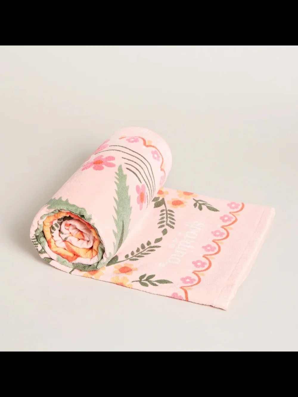 Spartina Pink Pineapple Print Beach Towel-NWT